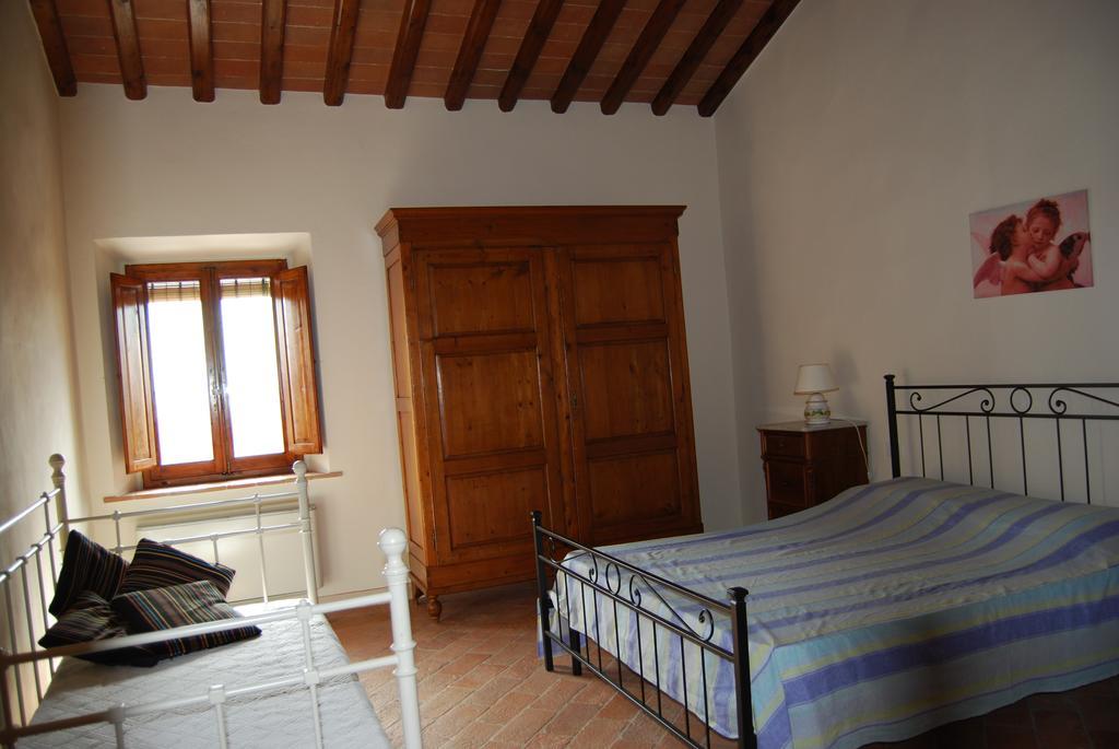 מונטלופו פיורנטינו Francesca Apartment מראה חיצוני תמונה