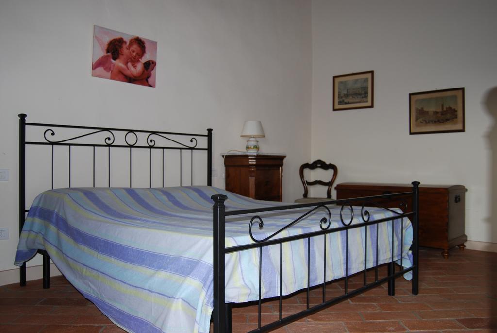 מונטלופו פיורנטינו Francesca Apartment מראה חיצוני תמונה