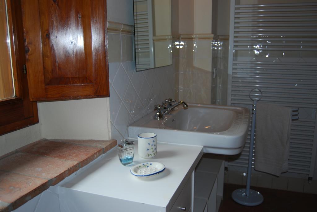 מונטלופו פיורנטינו Francesca Apartment מראה חיצוני תמונה