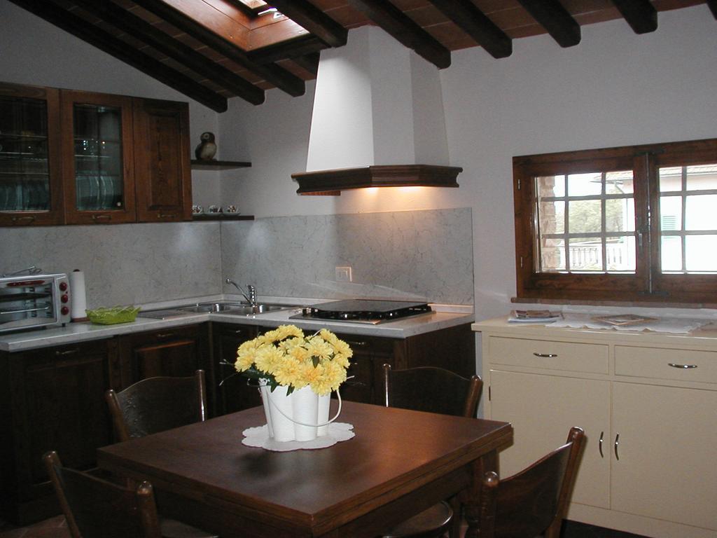 מונטלופו פיורנטינו Francesca Apartment מראה חיצוני תמונה