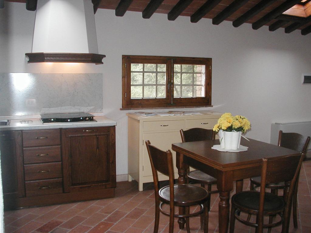 מונטלופו פיורנטינו Francesca Apartment מראה חיצוני תמונה