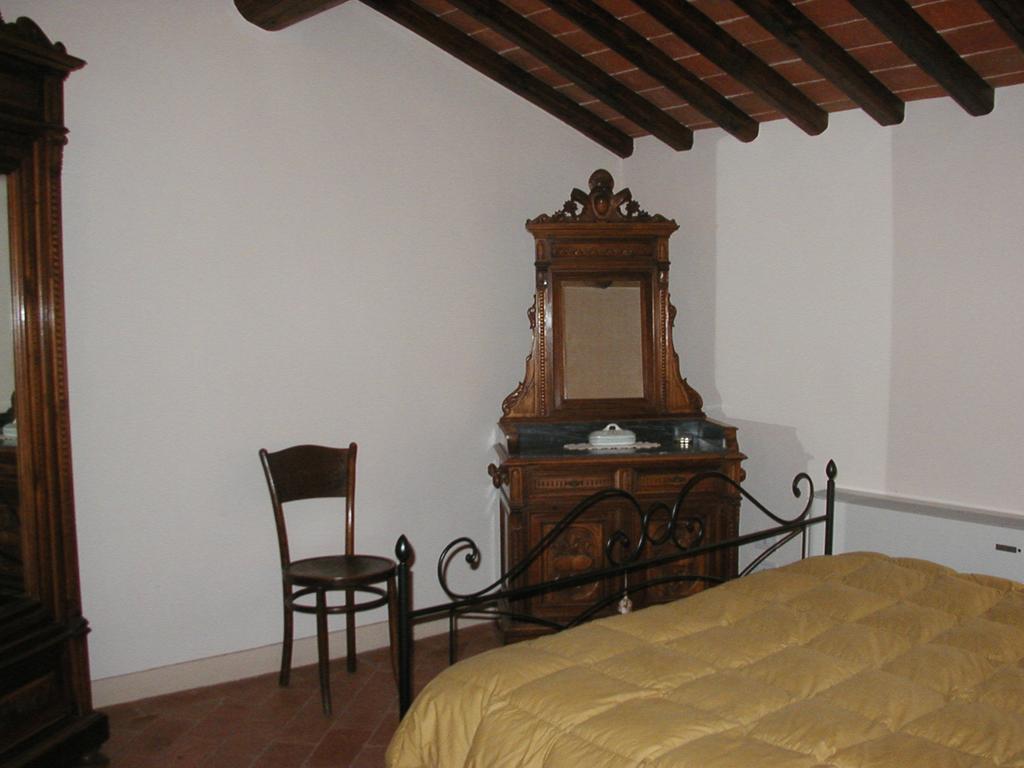 מונטלופו פיורנטינו Francesca Apartment מראה חיצוני תמונה